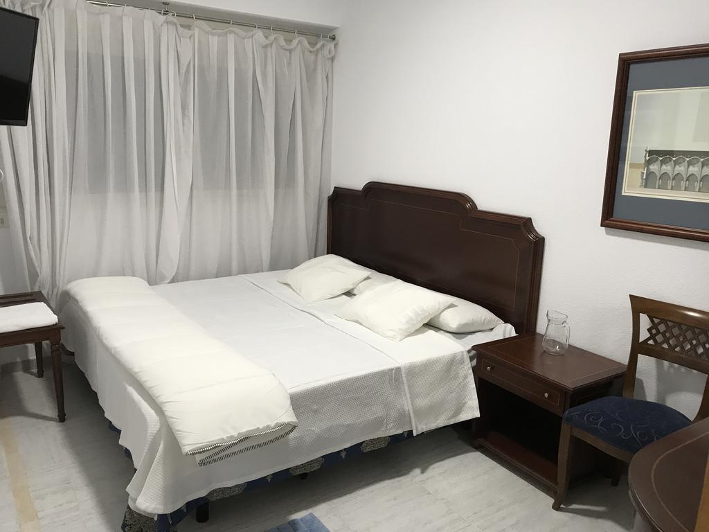 Hostal Lavapies 马德里 外观 照片