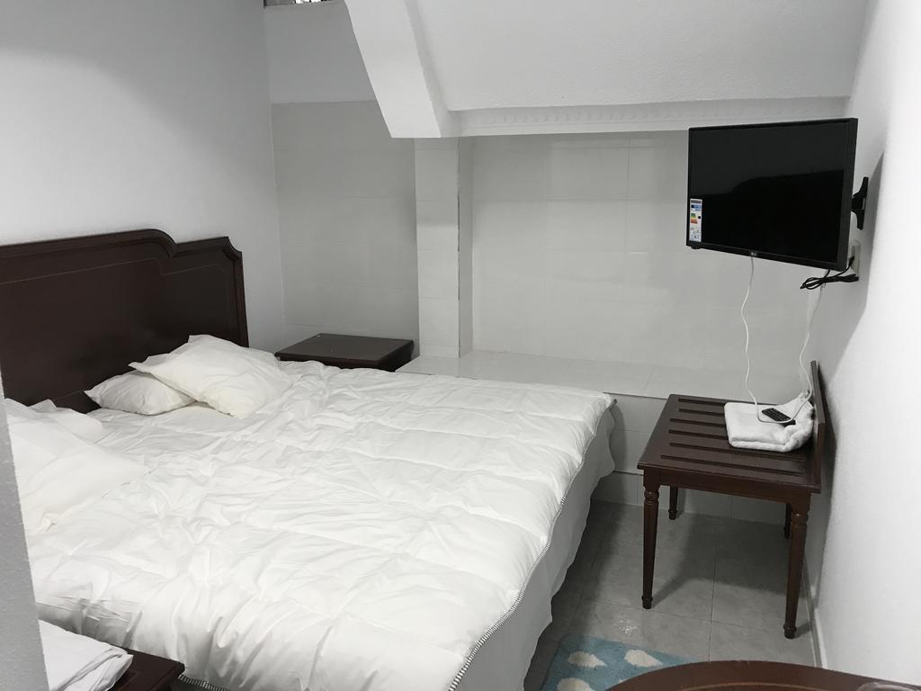 Hostal Lavapies 马德里 外观 照片