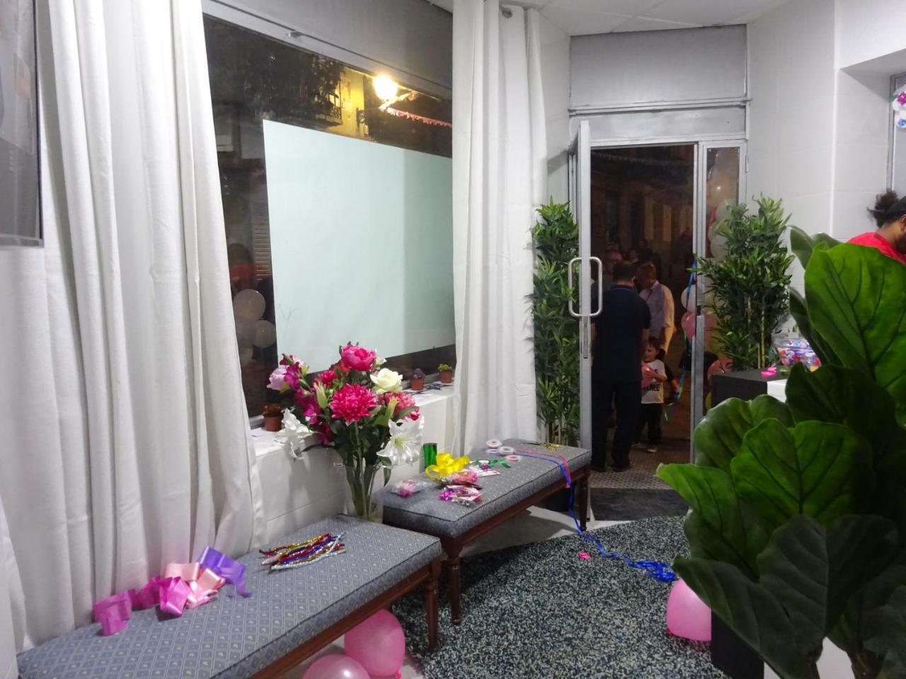 Hostal Lavapies 马德里 外观 照片