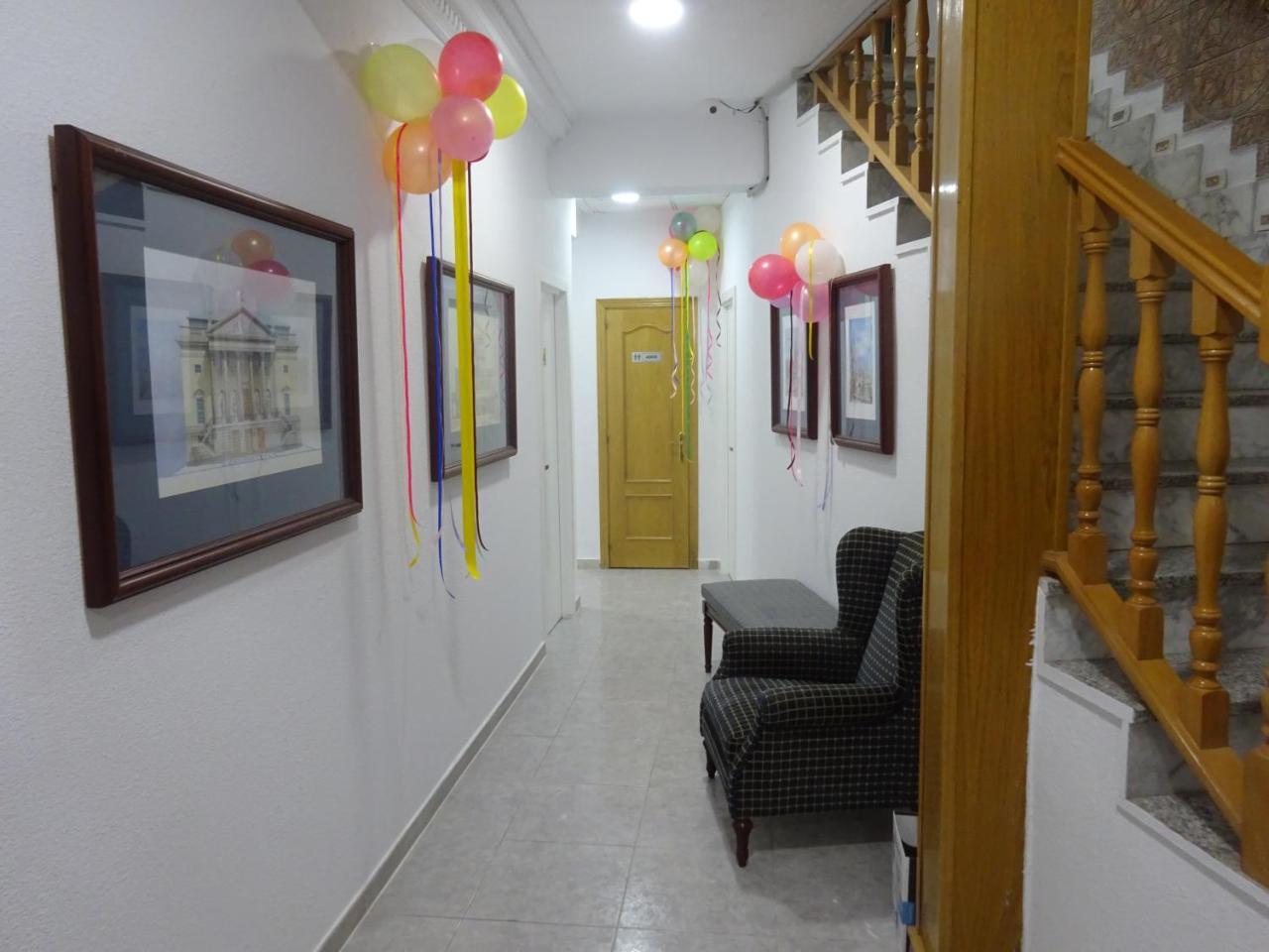 Hostal Lavapies 马德里 外观 照片