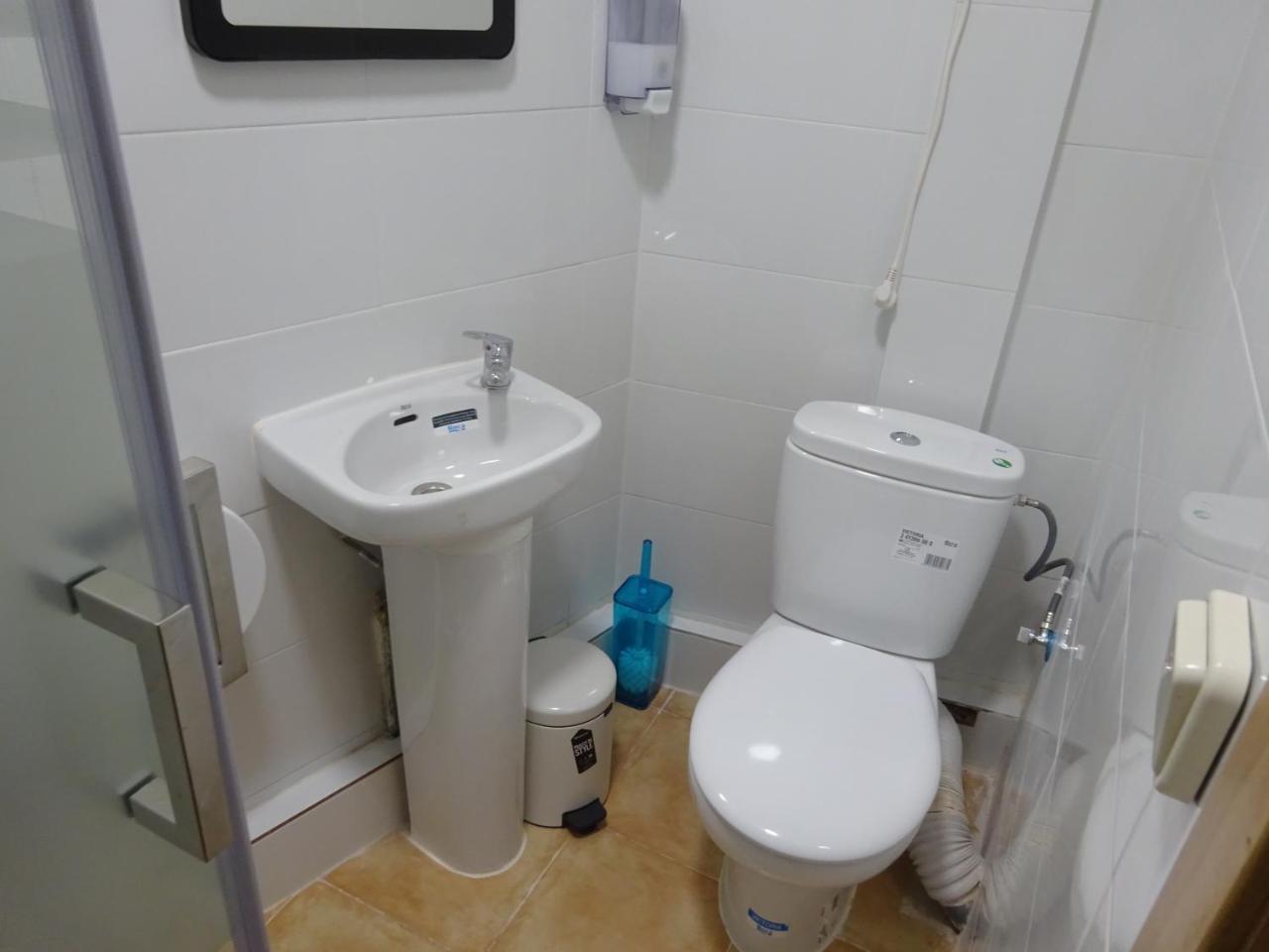Hostal Lavapies 马德里 外观 照片