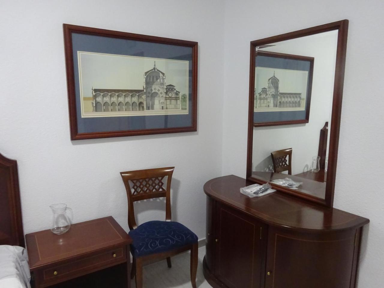 Hostal Lavapies 马德里 外观 照片